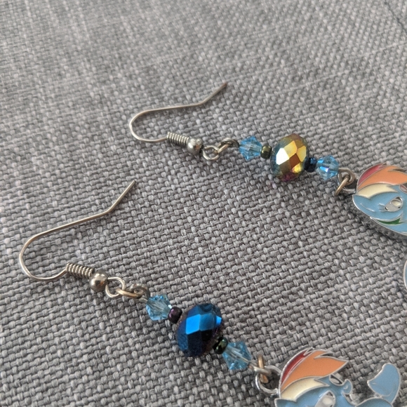 🦄 Adorable Rainbow Dash earrings! 🌈 - Picture 2 of 3